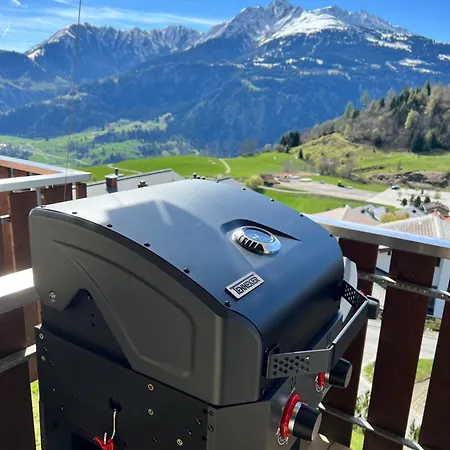 Neu-renovierte - Nov 24 - 2,5 Zi Mit Traum-aussicht דירה *