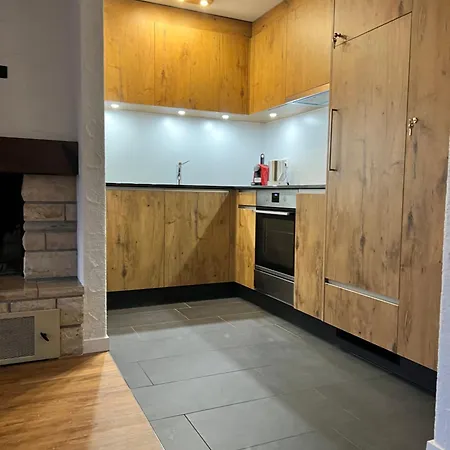 Neu-renovierte - Nov 24 - 2,5 Zi Mit Traum-aussicht Apartment *