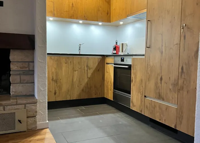 Neu-renovierte - Nov 24 - 2,5 Zi Mit Traum-aussicht Appartement *