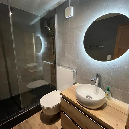 Neu-renovierte - Nov 24 - 2,5 Zi Mit Traum-aussicht